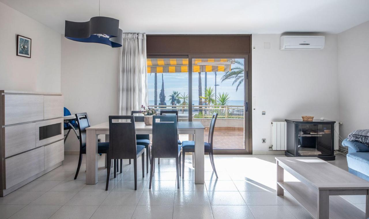 R113 Beachfront Apartment Romeu Calafell Kültér fotó