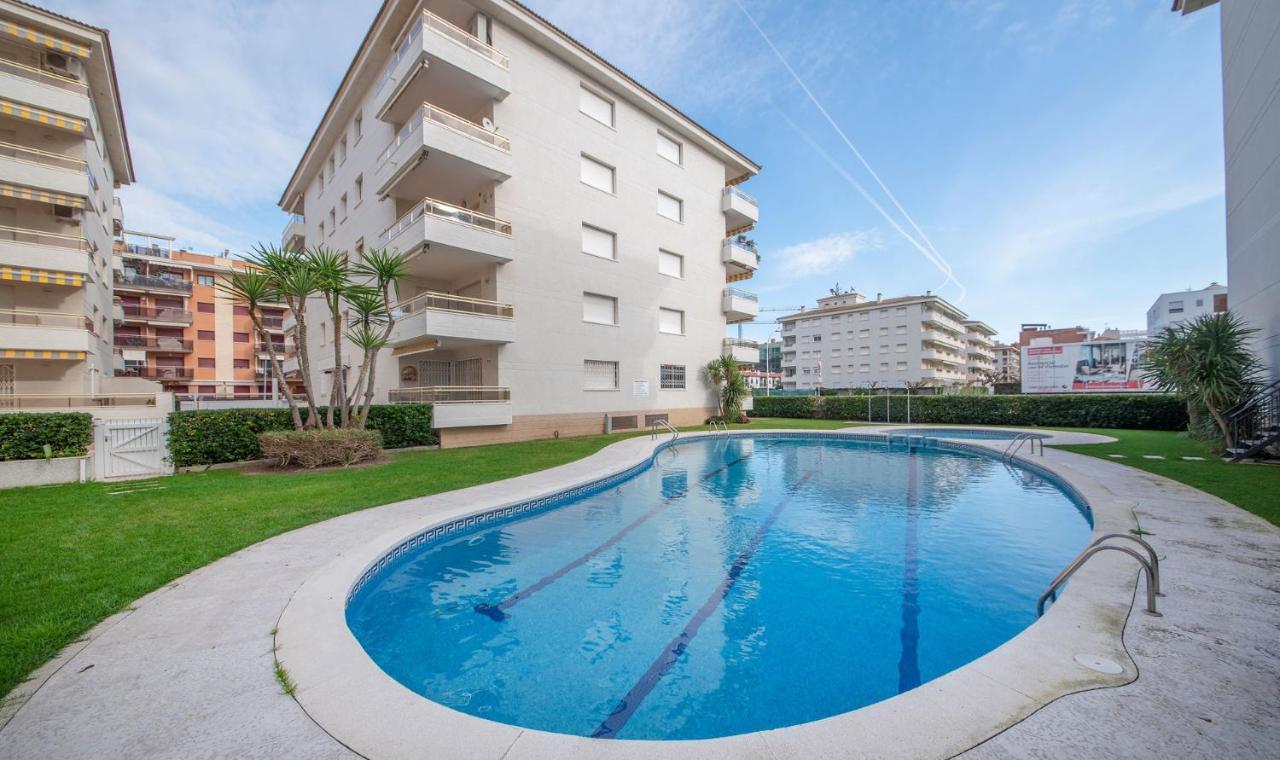 R113 Beachfront Apartment Romeu Calafell Kültér fotó